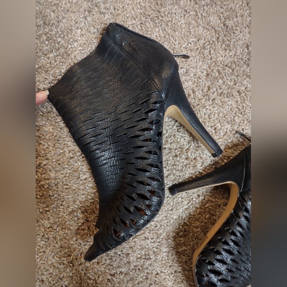 Vince Camuto Perforated Black Peep-Toe Zip Booties - Picture 5 of 13